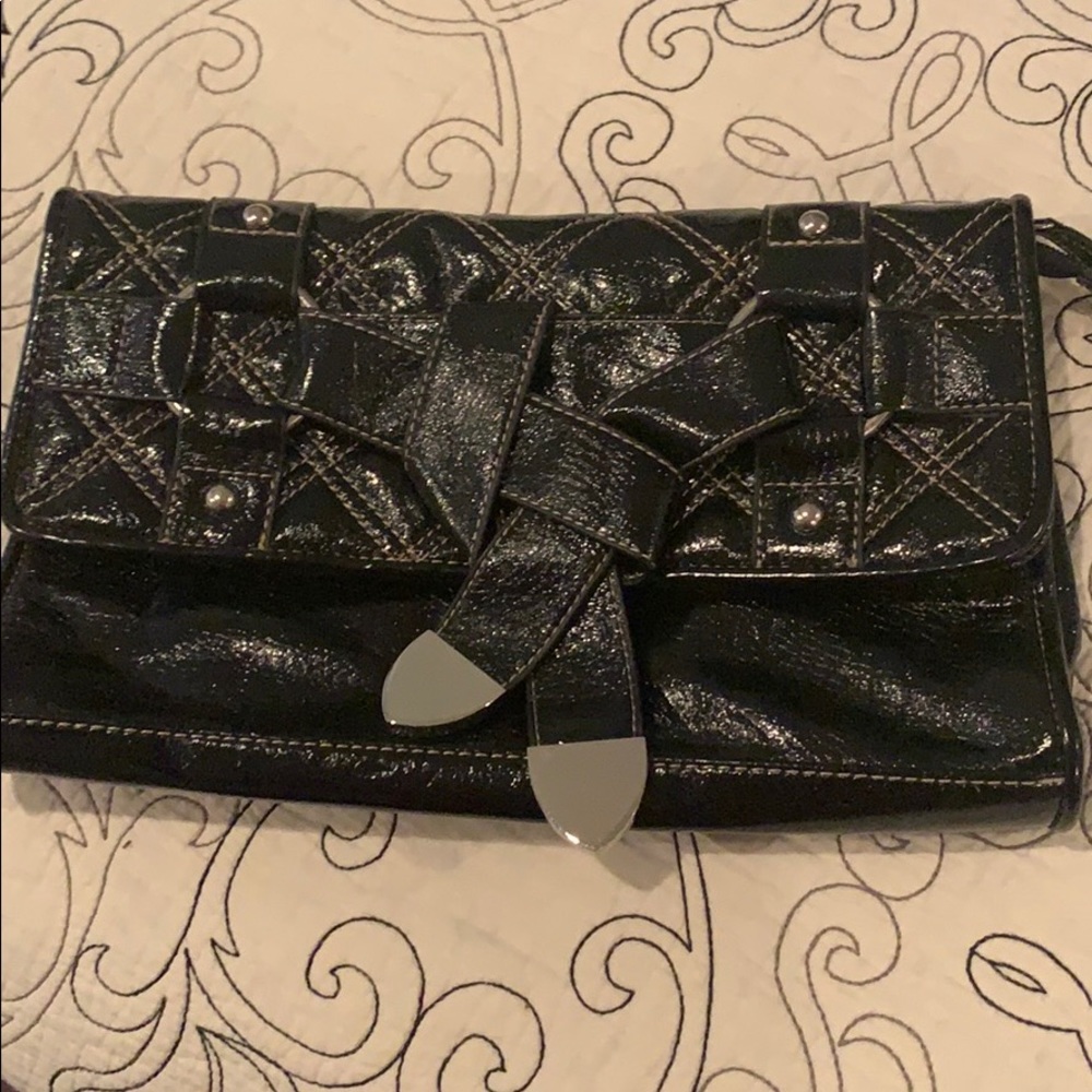 ❤️ 4 for $15 Sale/ Chinese Laundry large clutch